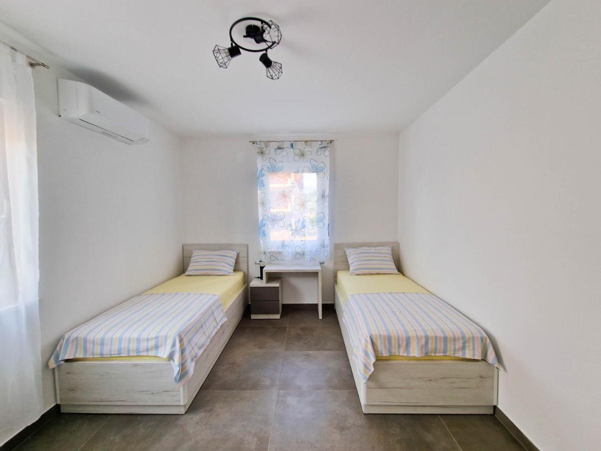 Villa Poseidon Novalja Dış mekan fotoğraf