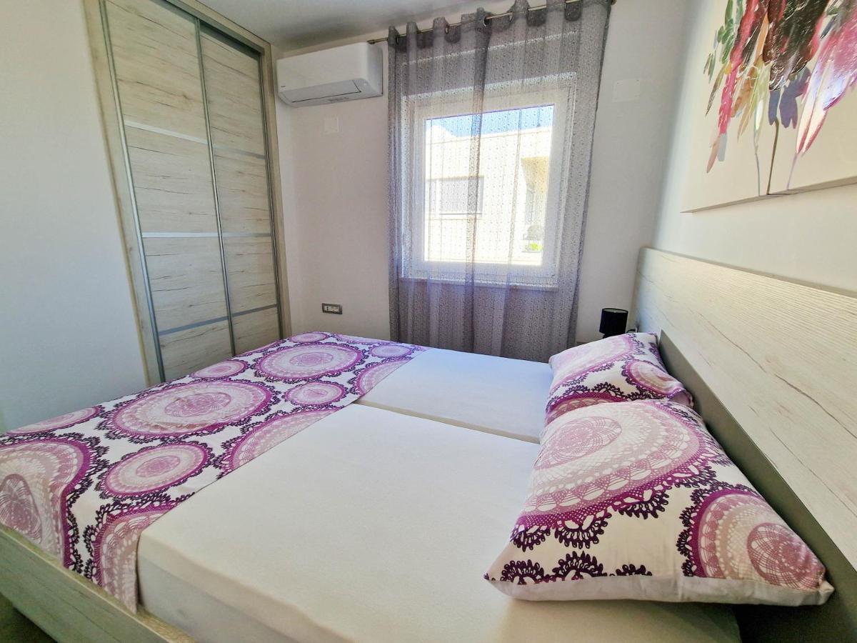Villa Poseidon Novalja Dış mekan fotoğraf